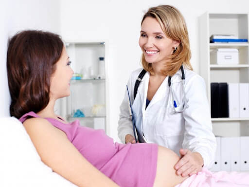 Thai phụ lớn tuổi c&oacute; n&ecirc;n chọn sinh con tại Hồng Ngọc?