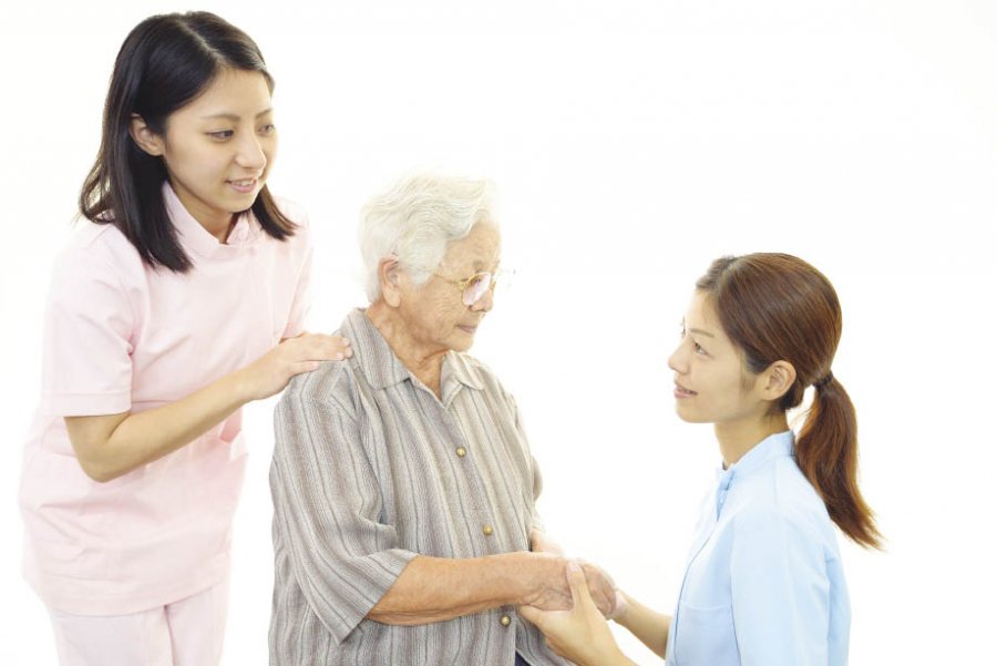 Chuy&ecirc;n Gia Hồng Ngọc Khuyến C&aacute;o: Ai Kh&ocirc;ng N&ecirc;n Lạm Dụng hoặc Cần Thận Trọng?