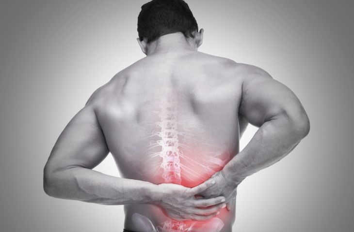 Đau lưng dưới là bệnh gì? Có nguy hiểm không?