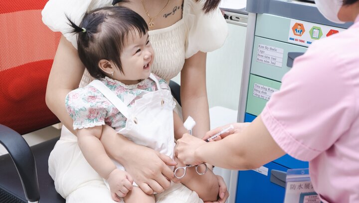 Quy trình tiêm chủng chuyên nghiệp, an toàn tại Hồng Ngọc