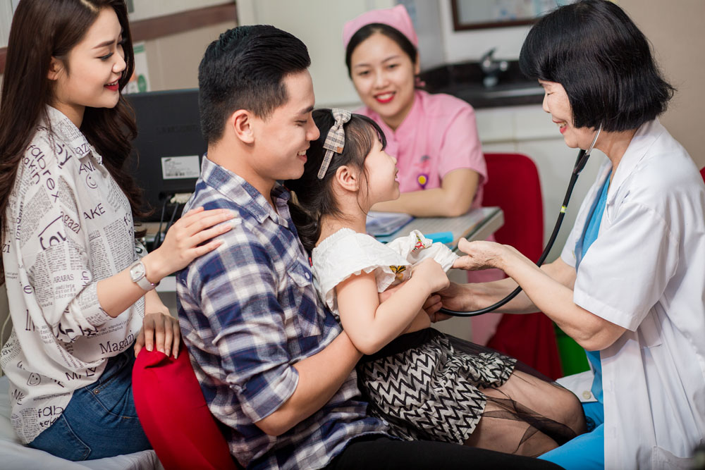 Vì sao nên chọn gói khám nhi khoa tại Bệnh viện Hồng Ngọc?
