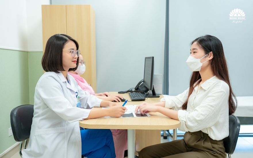 Hướng dẫn đặt lịch khám phụ khoa cuối tuần tại Hồng Ngọc