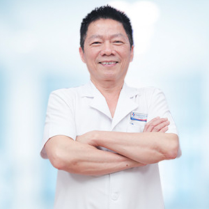 Tìm Hiểu Về ThS.BS Lưu Quốc Khải: Bác Sĩ Mát Tay Sản Phụ Khoa