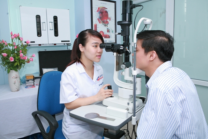 Hướng dẫn các bước đặt lịch khám online Medlatec (khám Mắt)
