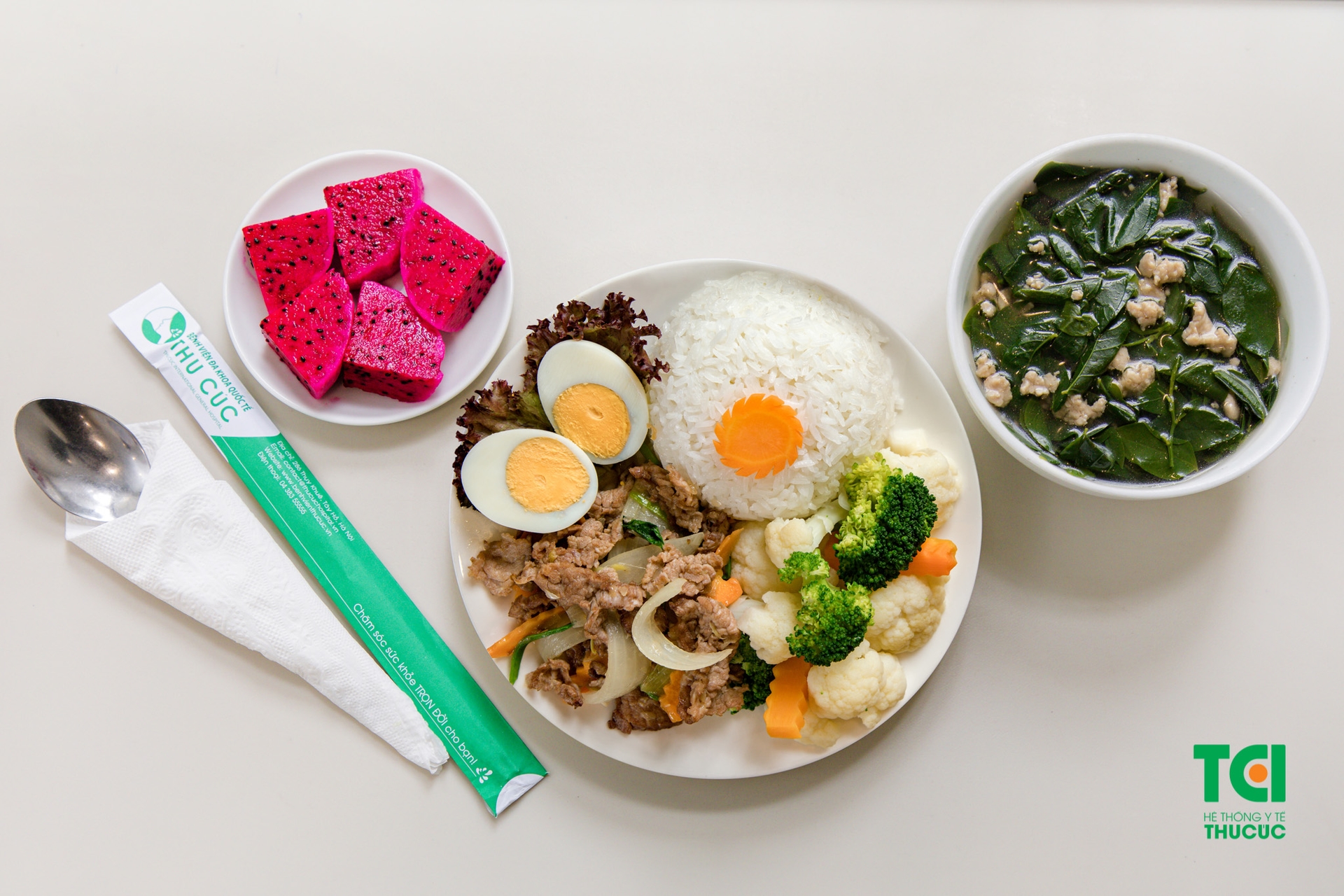 Chế độ dinh dưỡng gợi ý trong ngày