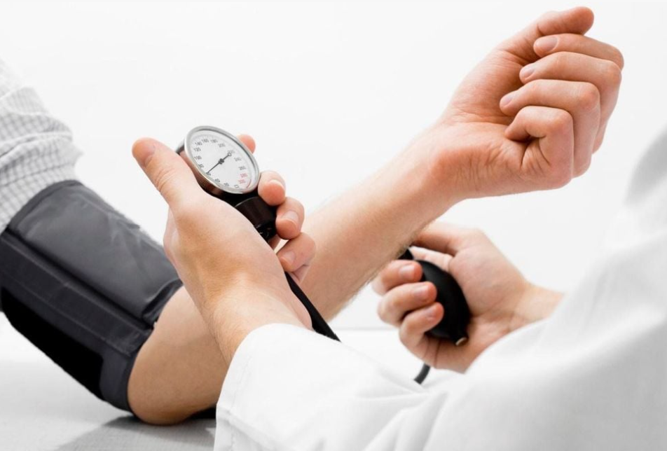 Đặt lịch Gói khám bệnh tăng huyết áp tại BVĐK Quốc tế Vinmec I  Nhanh chóng, thuận tiện  I Đặt khám nhanh Online 