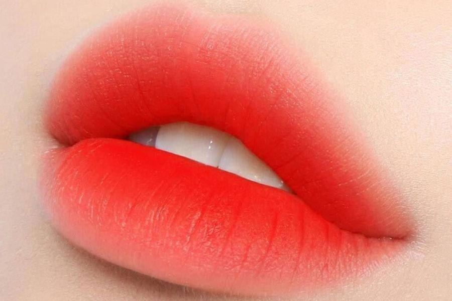 Quy trình tạo hình môi trái tim tại Hồng Ngọc