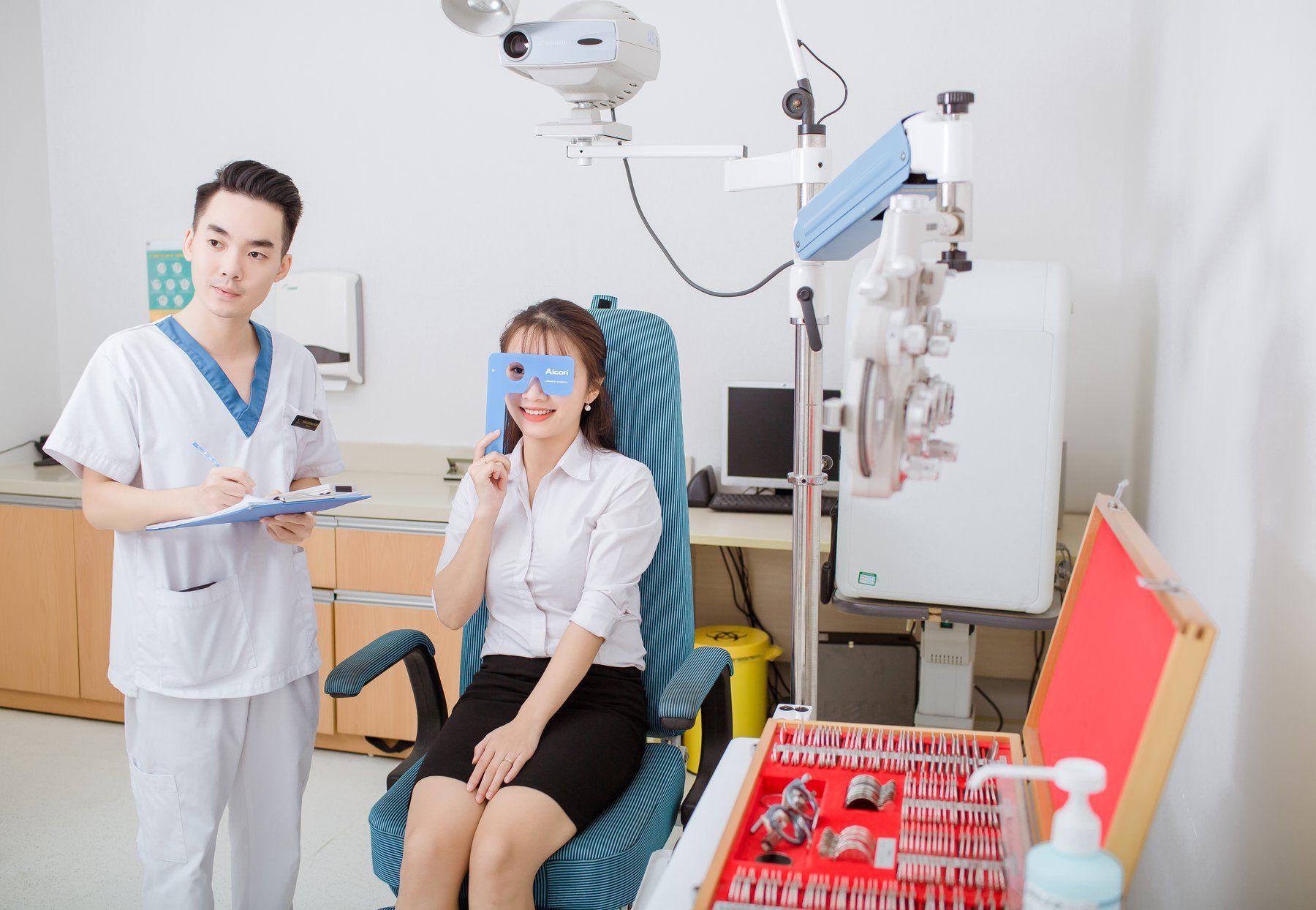 Vì sao nhu cầu khám mắt tại Trích Sài ngày càng tăng