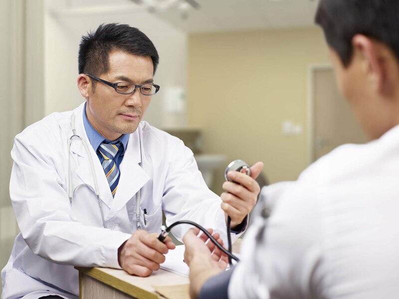 Kh&aacute;m sức khỏe tổng qu&aacute;t h&agrave;ng năm l&agrave; g&igrave;?