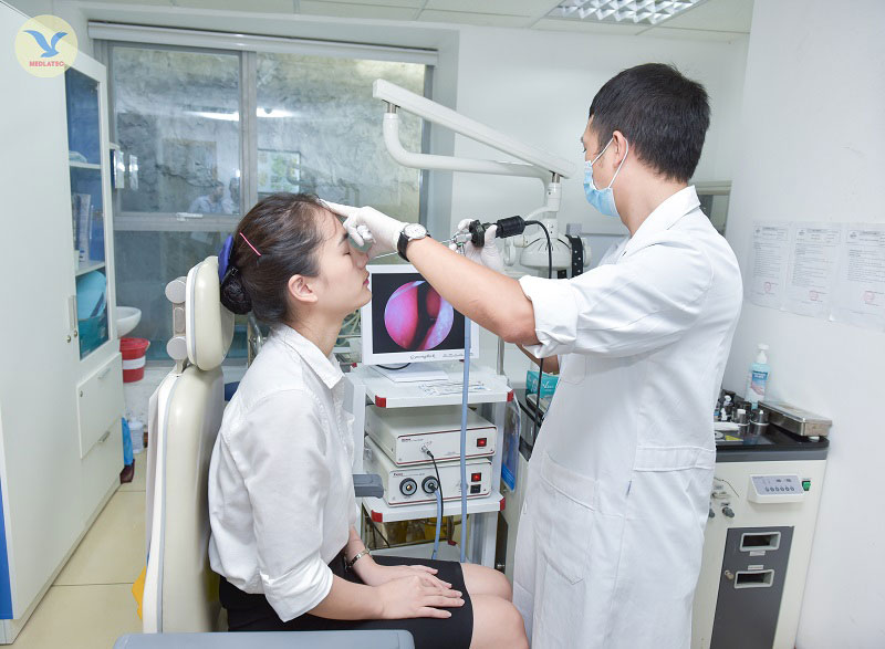 Lợi &iacute;ch của việc kh&aacute;m tai mũi họng định kỳ