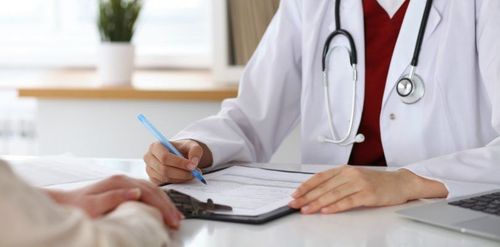 Vì sao người đi làm bận rộn cần gói khám sức khỏe riêng?