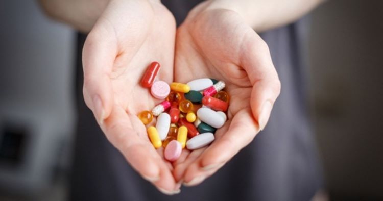 Uống vitamin tổng hợp có gây tăng cân không? Giải đáp từ chuyên gia