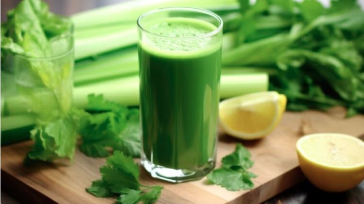 Có nên uống nước ép cần tây mỗi ngày không? Lợi ích, tác hại và cách uống đúng