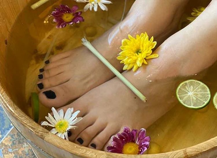 Tác dụng của thảo dược ngâm chân và cách sử dụng đúng để đạt hiệu quả tốt nhất
