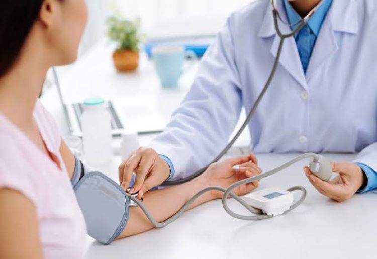 Khám tổng quát ở đâu tốt tại Hà Nội? So sánh 5 bệnh viện tư được nhiều người lựa chọn
