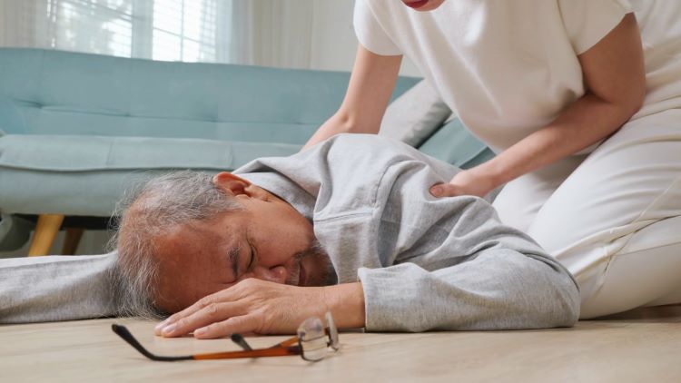 Dấu Hiệu Đột Quỵ: 7 Cảnh Báo Nguy Hiểm Cần Nhận Biết Càng Sớm Càng Tốt