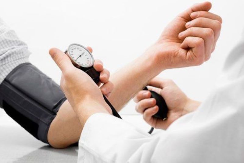 Tăng Huyết Áp: 9 Dấu Hiệu Cảnh Báo Và Những Biến Chứng Nguy Hiểm Không Nên Chủ Quan