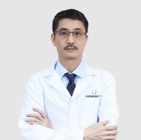 Tiến sĩ, Bác sĩ Ôn Quang Phóng