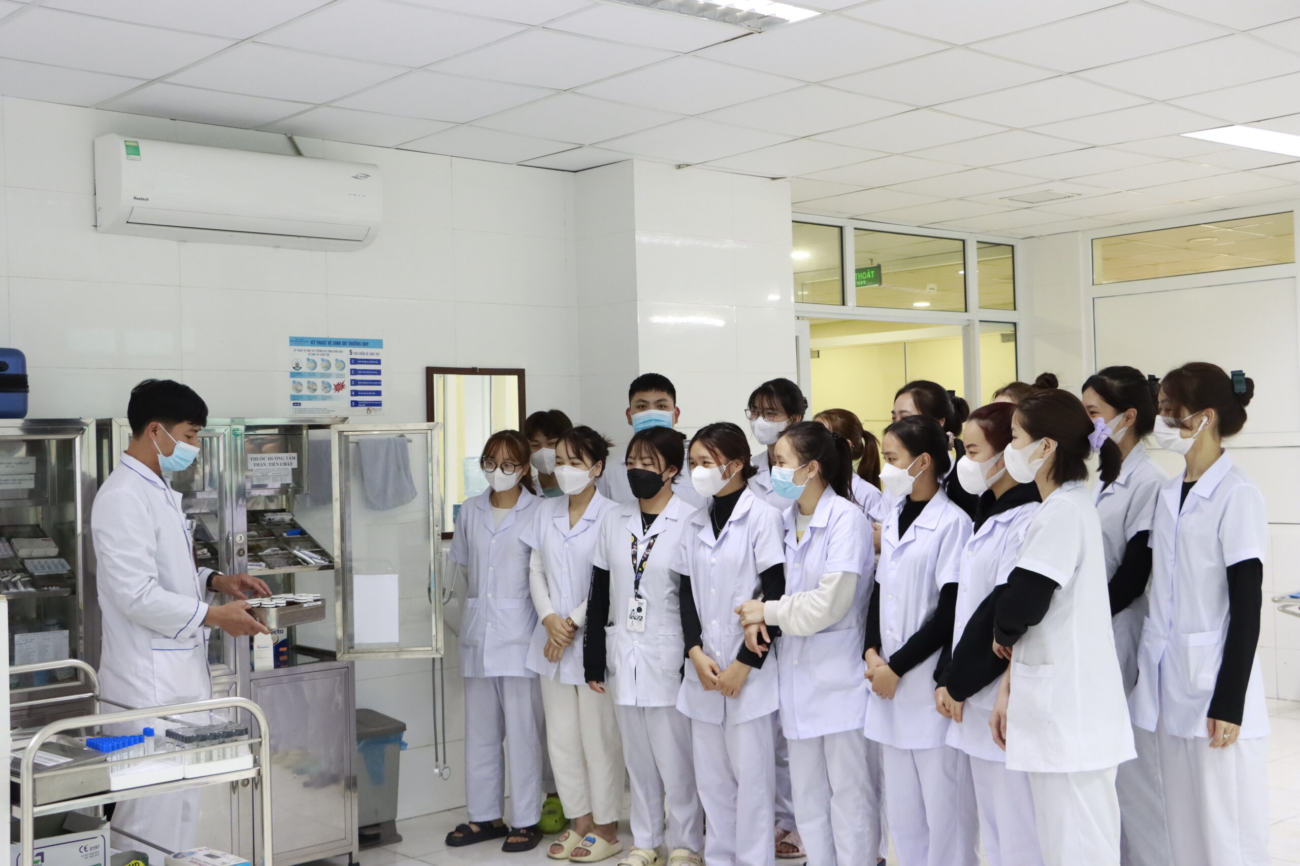 Đặt khám Viện Y học Phòng Không Không Quân